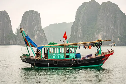 La navigation fluviale et maritime traditionnelle